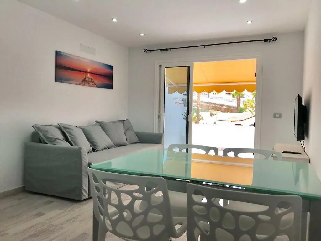 Tenerife Luxury Apartment Costa Adeje 2 contacts